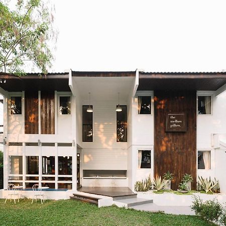The Mellow Pillow Hotel @ Chiang Mai Gate Exterior foto